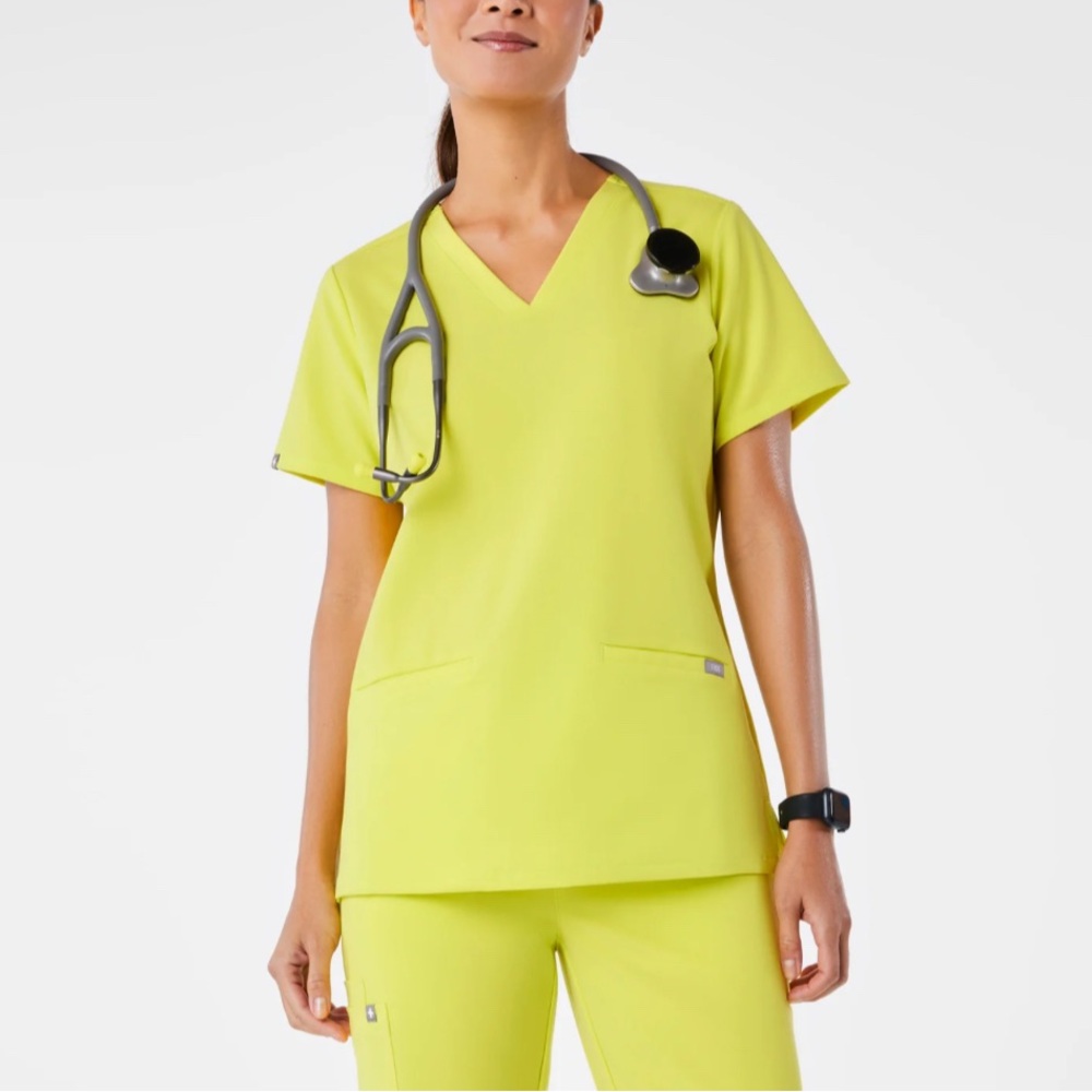 Figs “Casma” 3-Pocket Scrub Top in Limited Edition “Serving Lime”